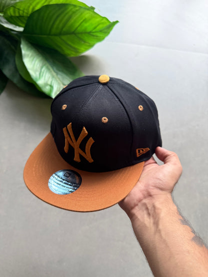 NY FITTED CAP
