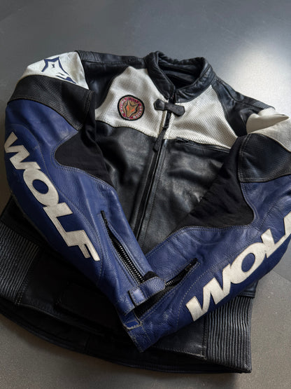 VINTAGE RARE WOLF LEATHER BIKER JACKET (Safety pads)