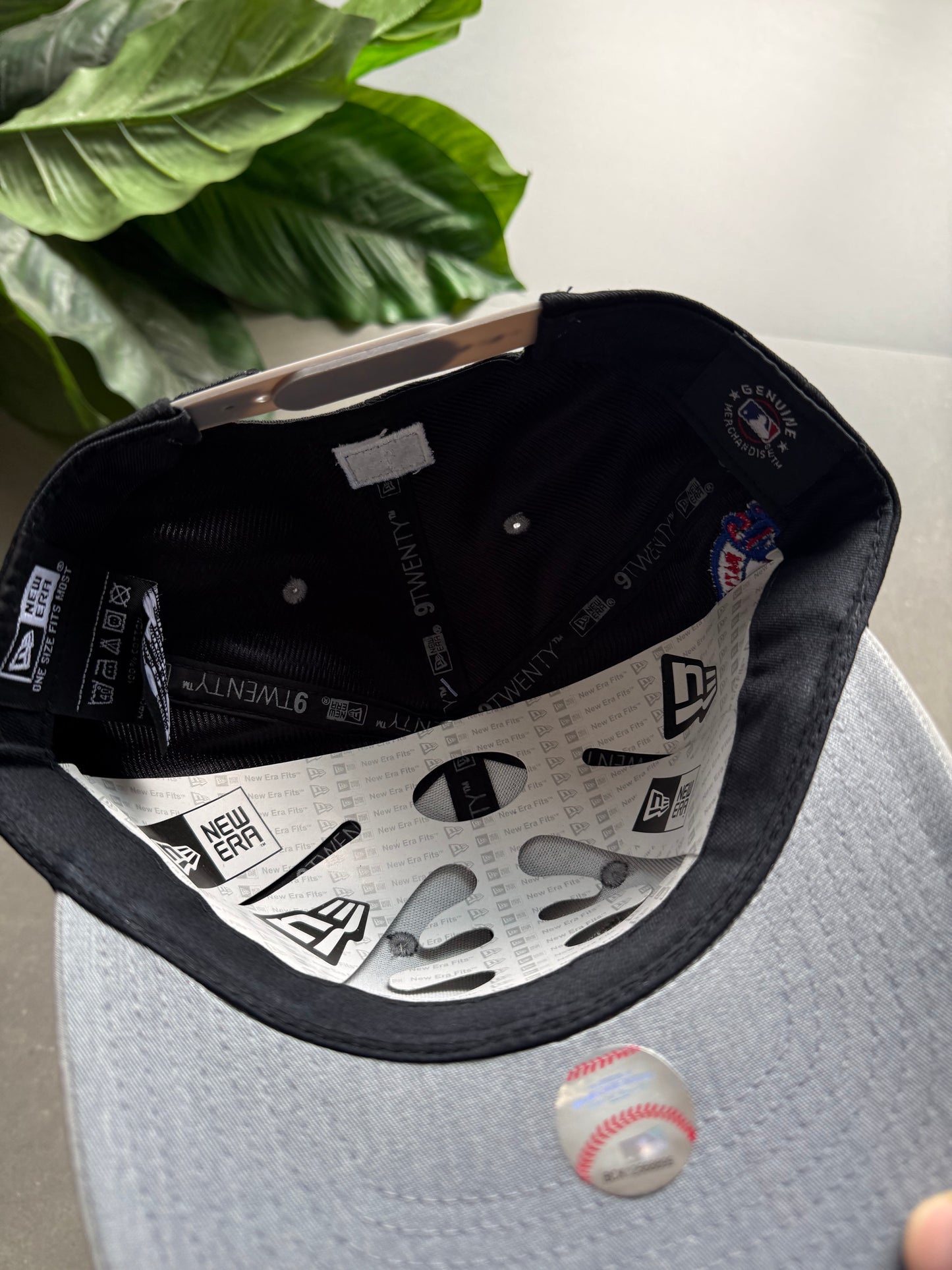 LA ADJUSTABLE CAP