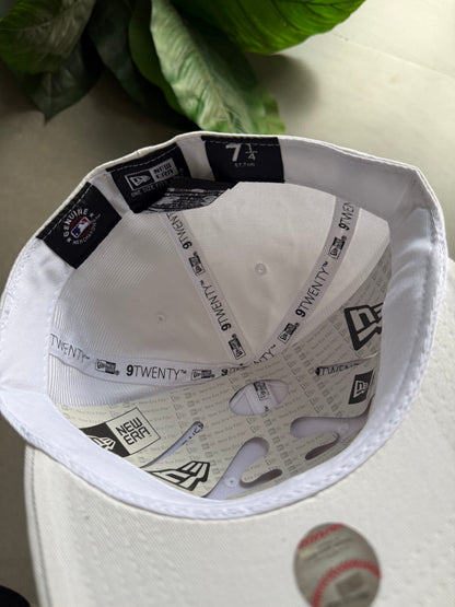 LA FITTED CAP