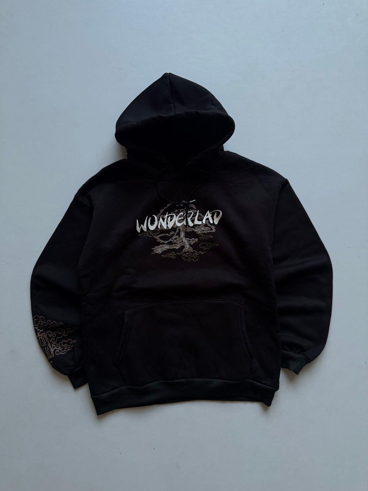 VINTAGE WONDERLAND HOODIE