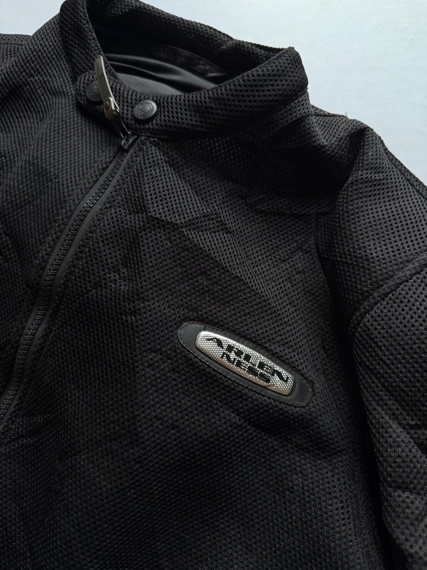 VINTAGE ARLEN NESS RACING JACKET 
(Looks good) (safety pads)
