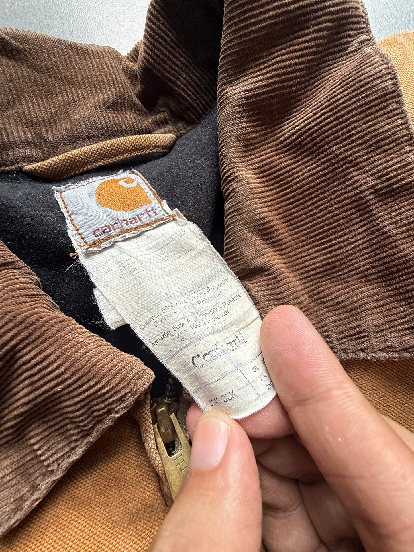 VINTAGE CARHARTT J140 BLK DUCK CANVAS JACKET (rare find)