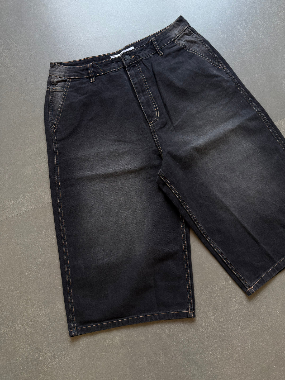 WASHED BAGGY JORTS