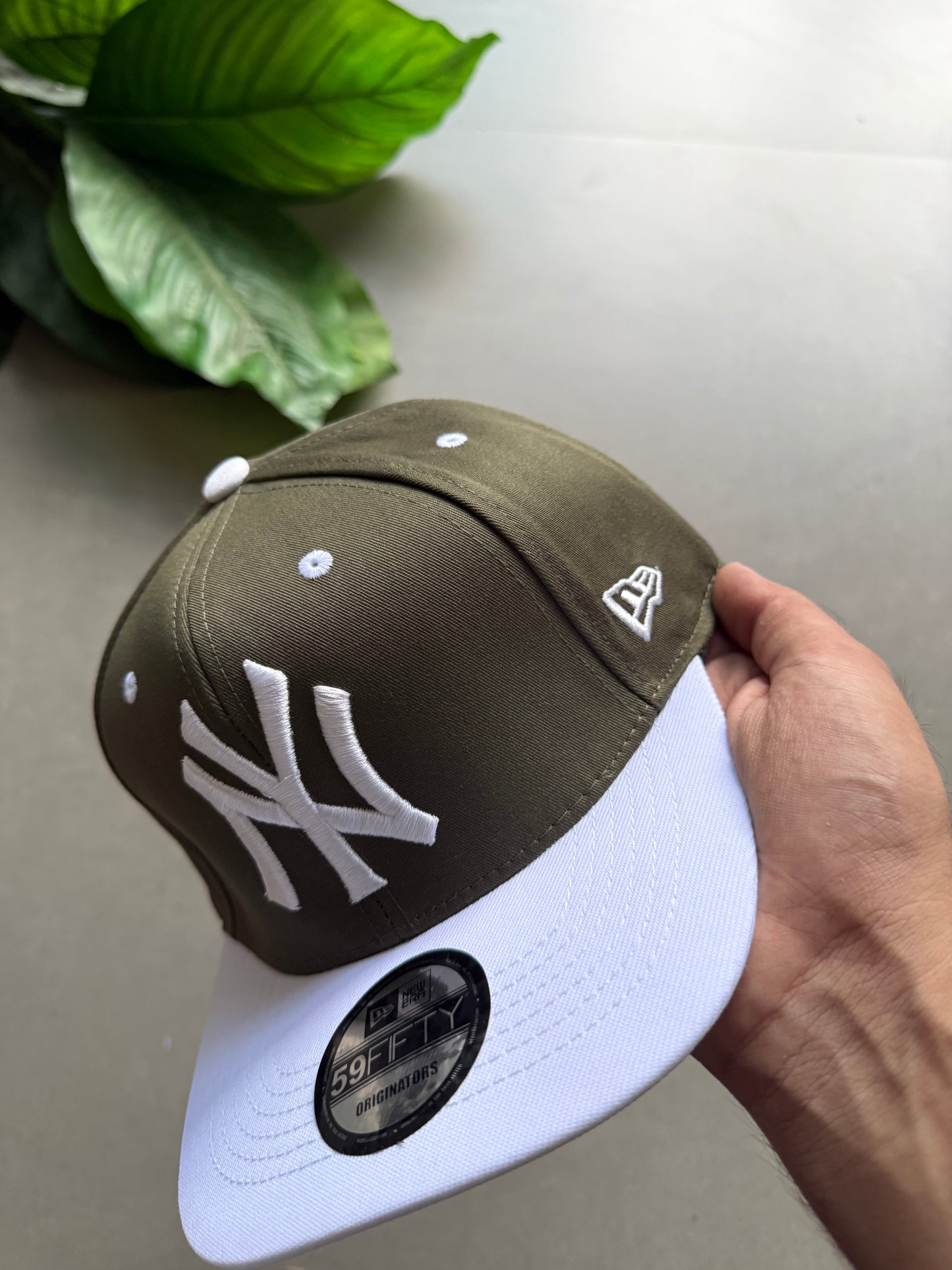NY FITTED CAP