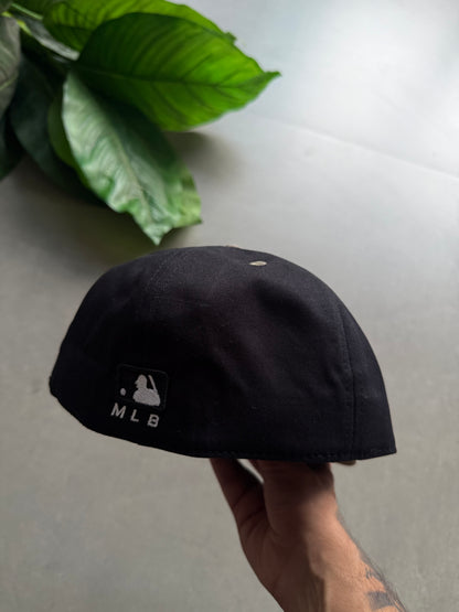 NY FITTED CAP