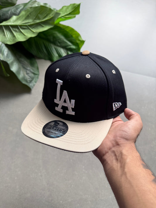 LA FITTED CAP