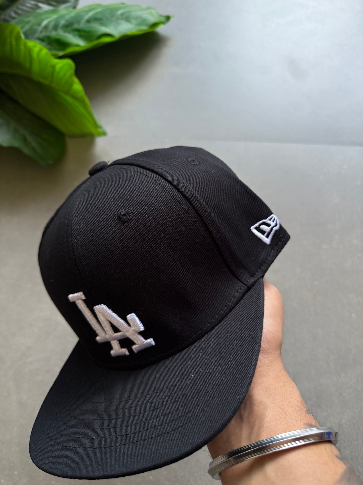 LA FITTED CAP