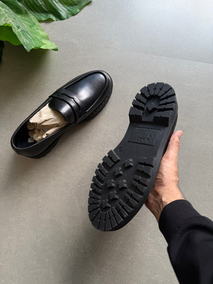 BLACK LOAFERS (OG LEATHER)