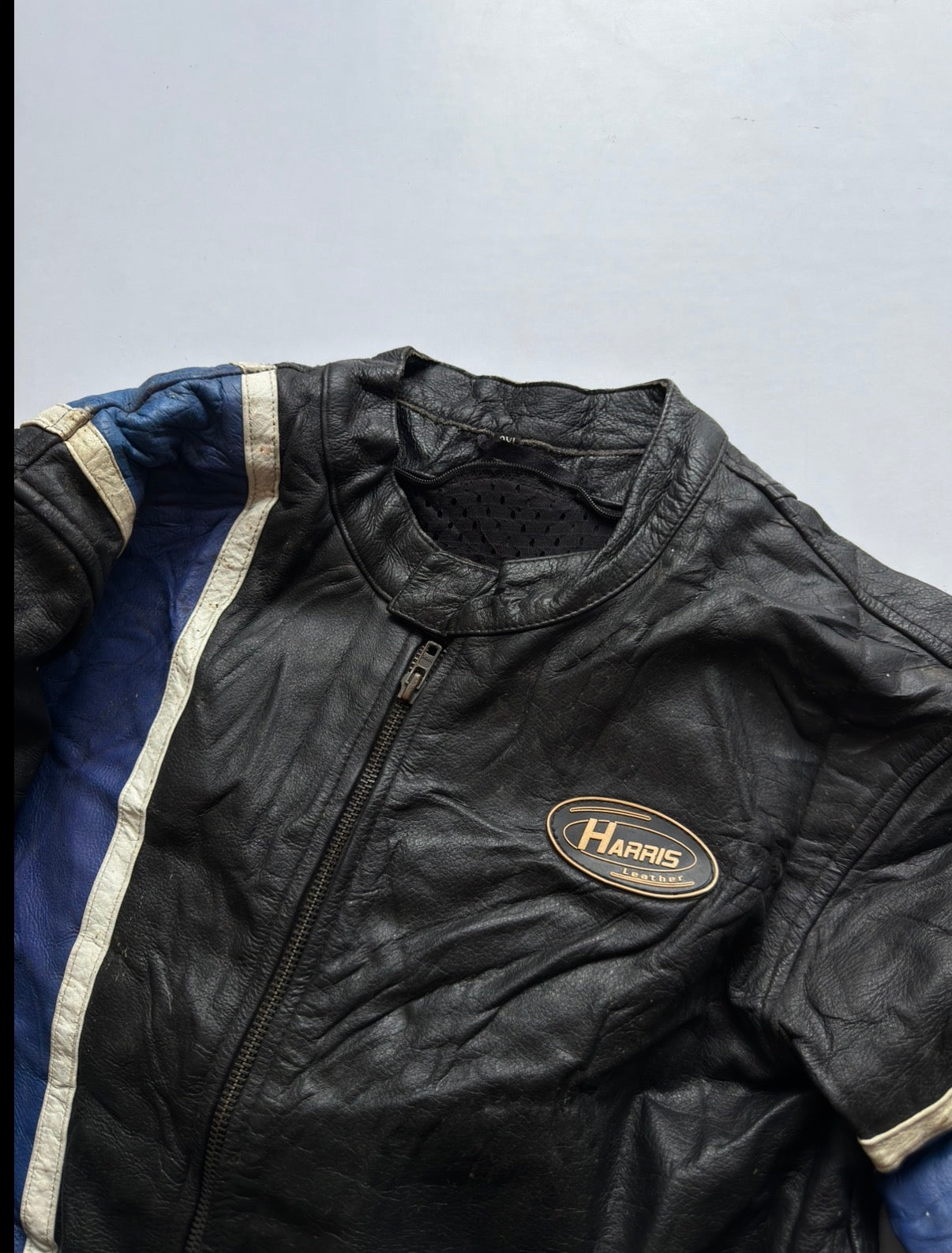 VINTAGE HARRIS LEATHER BIKER JACKET 
(Back safety pad)