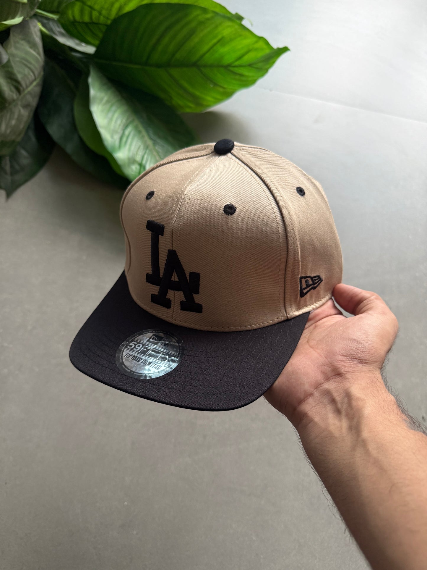 LA FITTED CAP