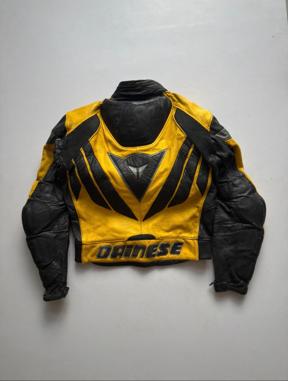 VINTAGE 90’s RARE DAINESE LEATHER RACING JACKET (safety pads)