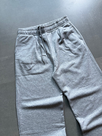 BAGGY GREY SWEATPANT