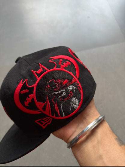 BATMAN EMBROIDERED FITTED CAP