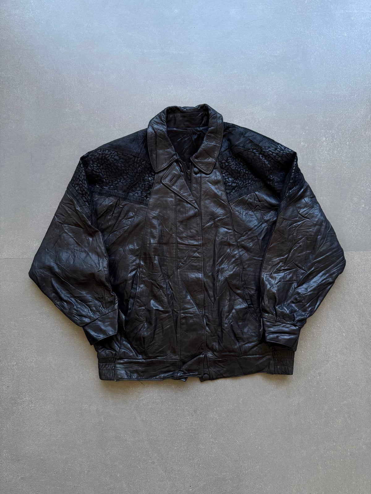 VINTAGE LEATHER JACKET
