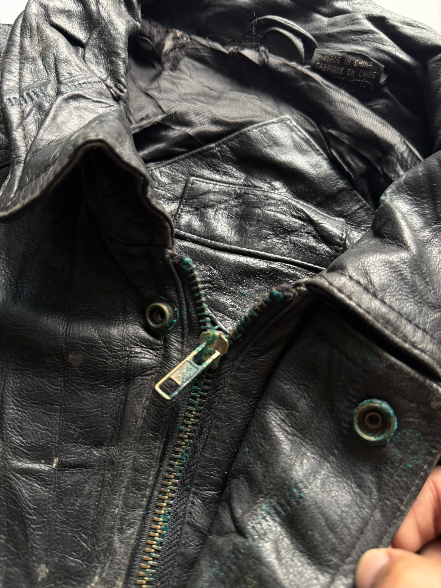 VINTAGE LEATHER JACKET