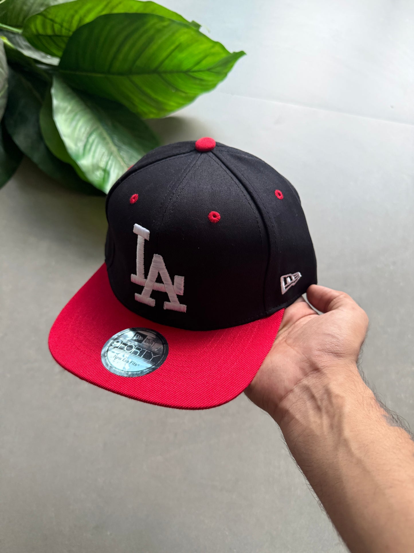 LA FITTED CAP