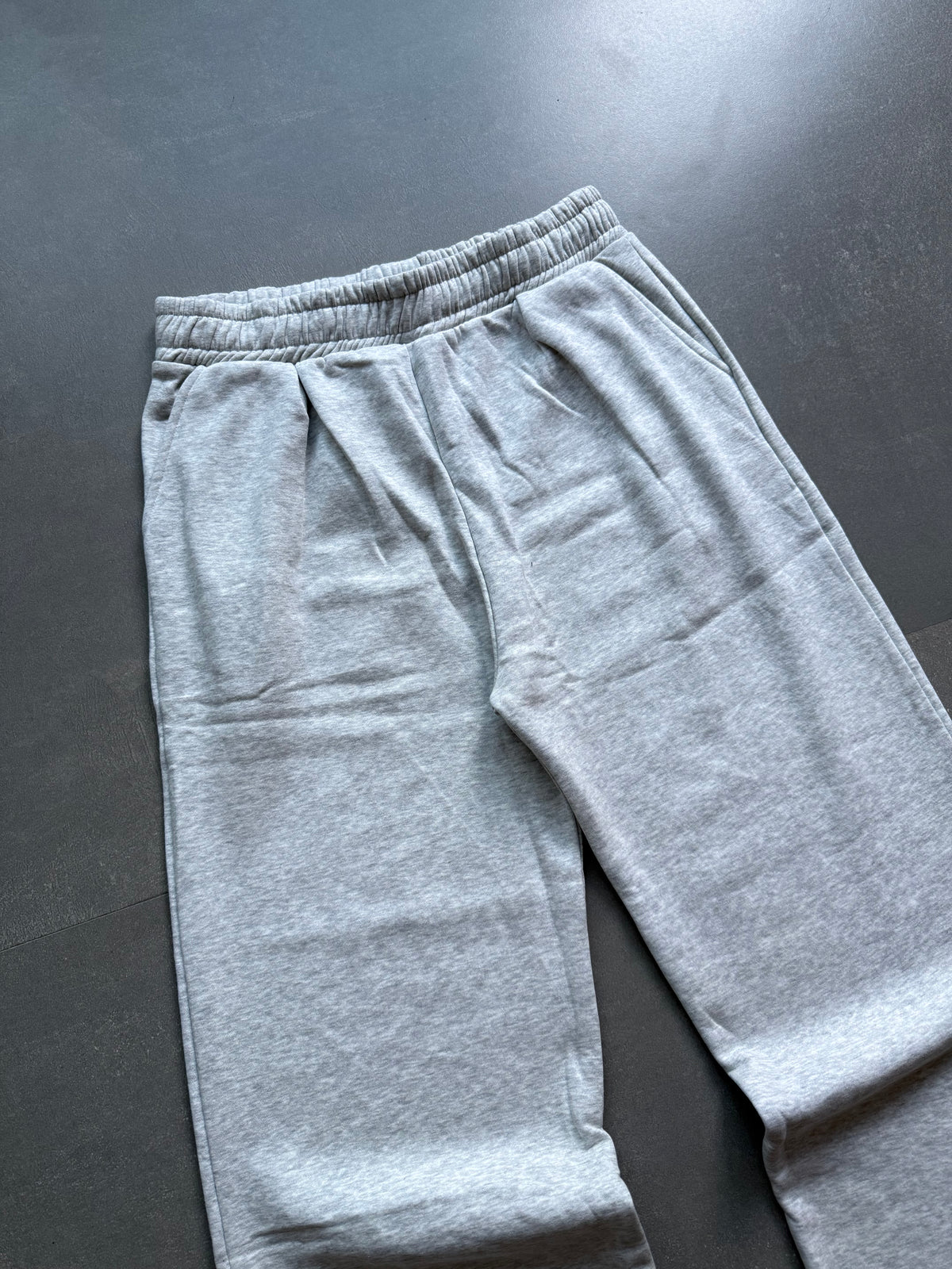 BAGGY LIGHT GREY SWEATPANT