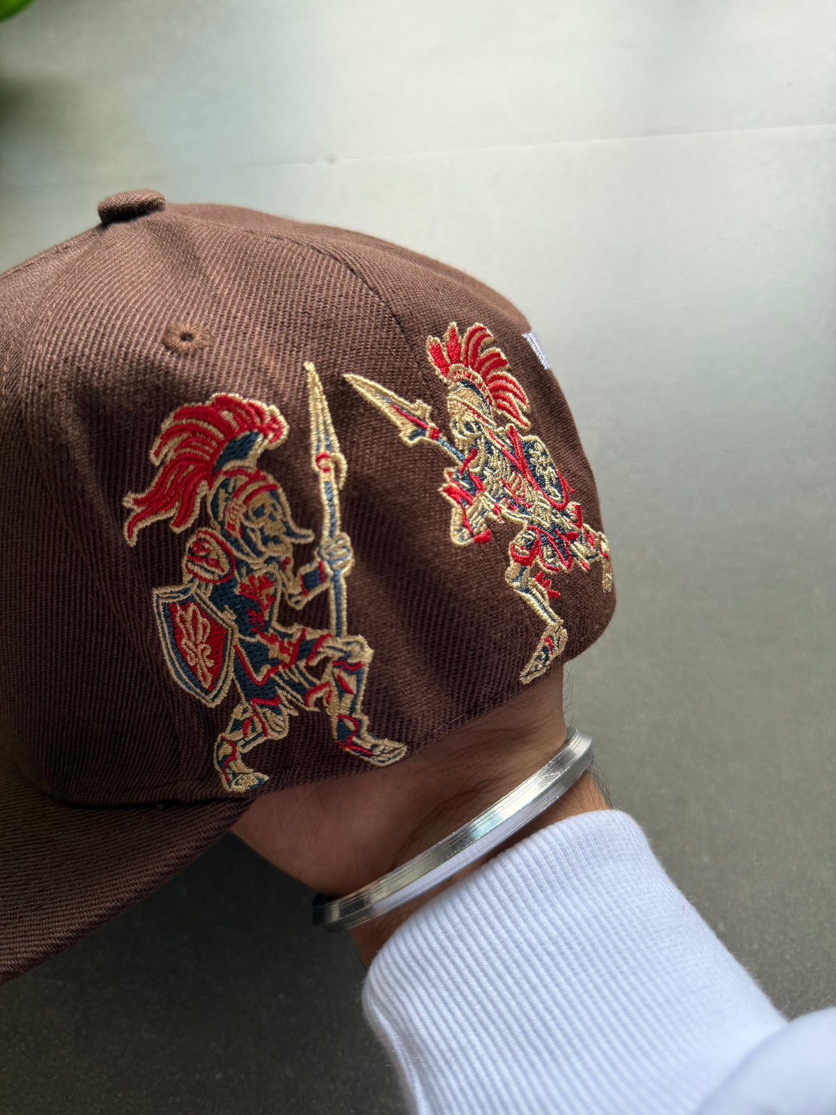 LA EMBROIDERED FITTED CAP