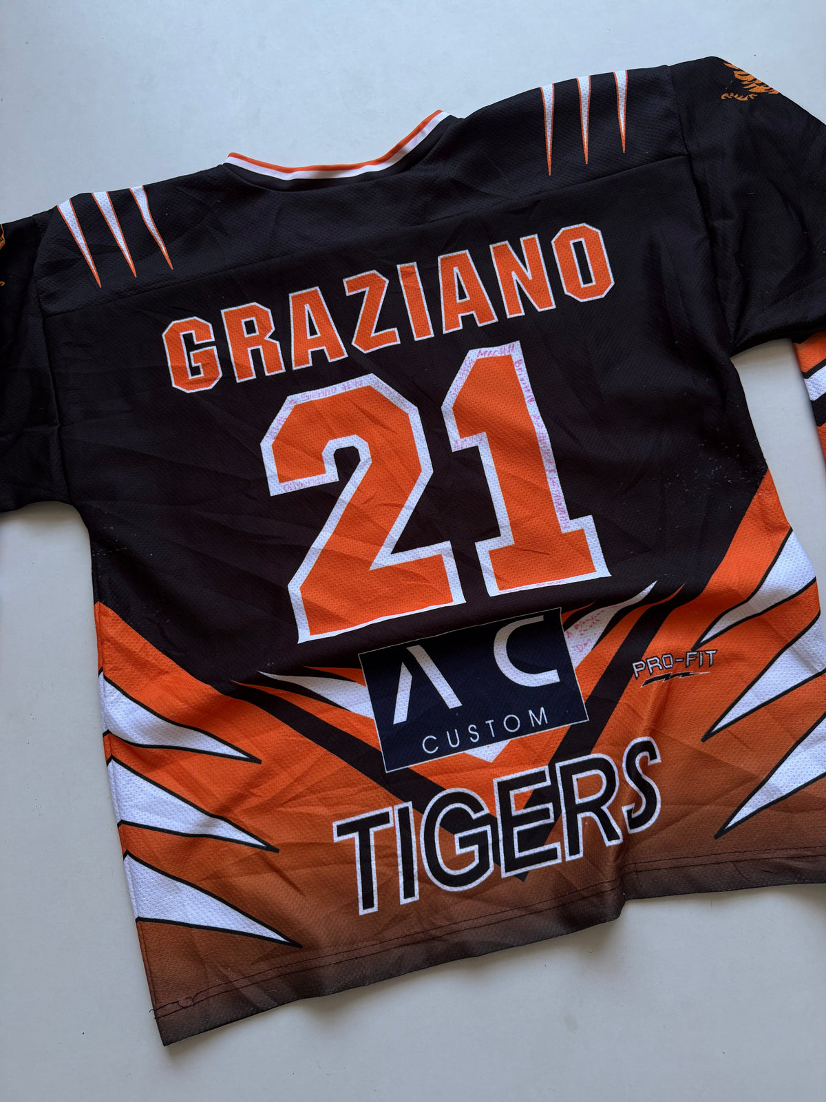 VINTAGE PRO FIT CANADA TIGERS HOCKEY JERSEY