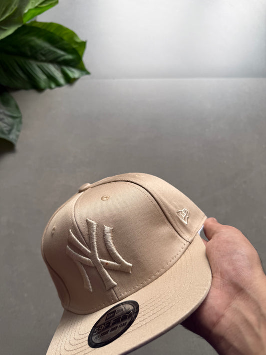 YANKEES FITTED CAP