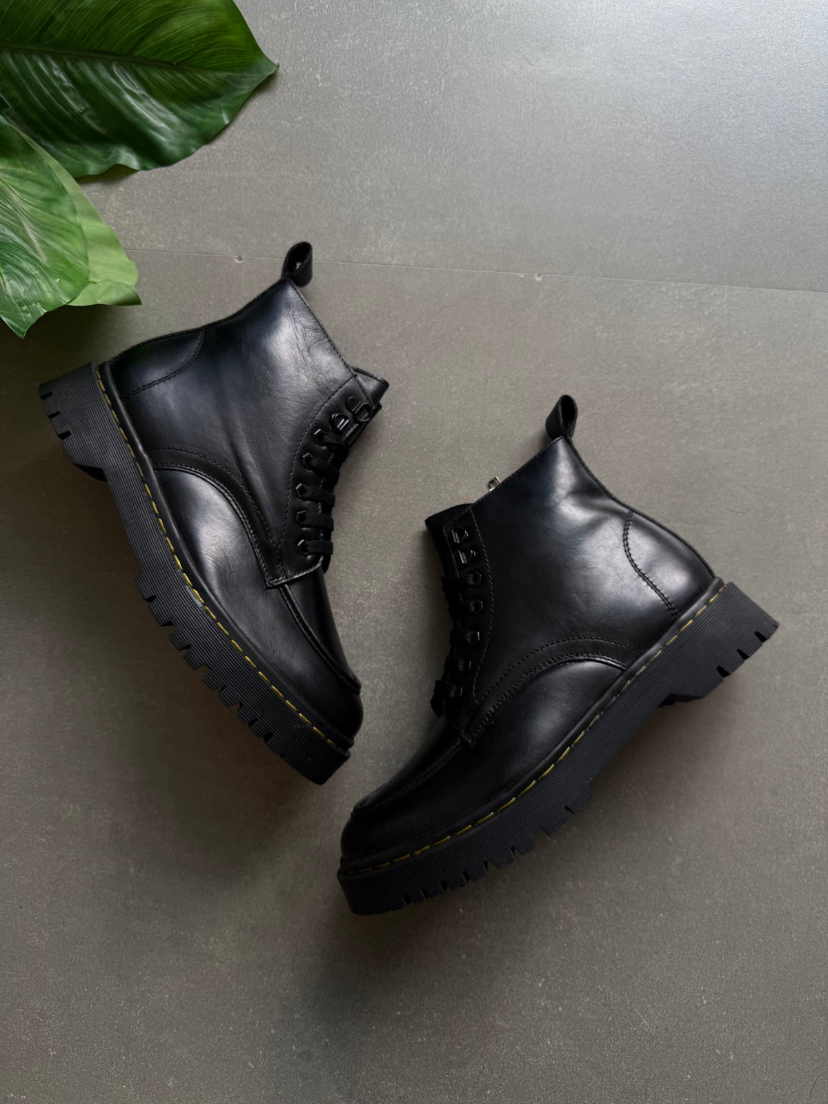 BRITISH PETRON BOOTS (OG LEATHER)