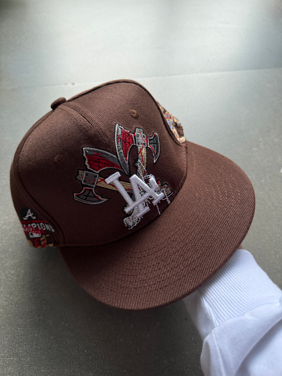LA EMBROIDERED FITTED CAP