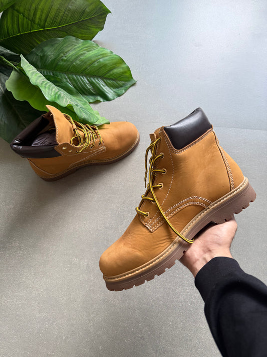 HERITAGE NUBUCK LEATHER CLASSIC BOOTS