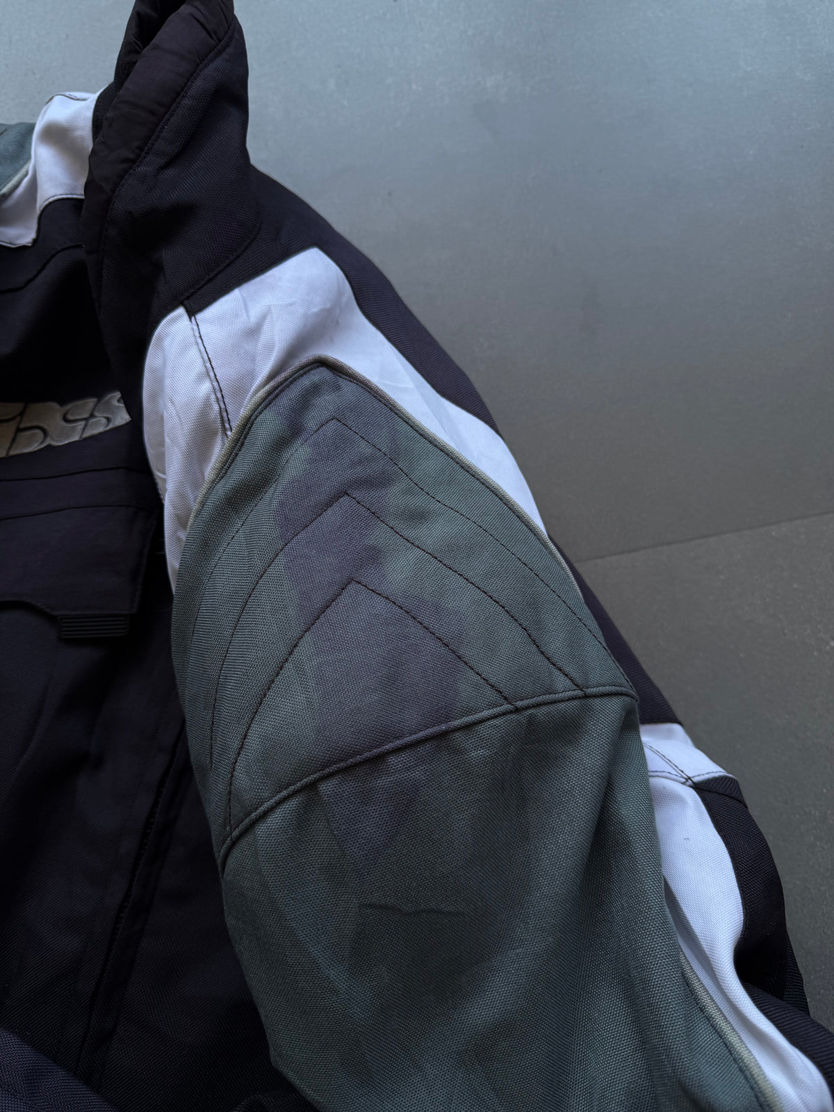 VINTAGE RARE IXS RACING JACKET (Safety pads)
