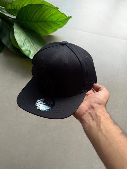 LA FITTED CAP