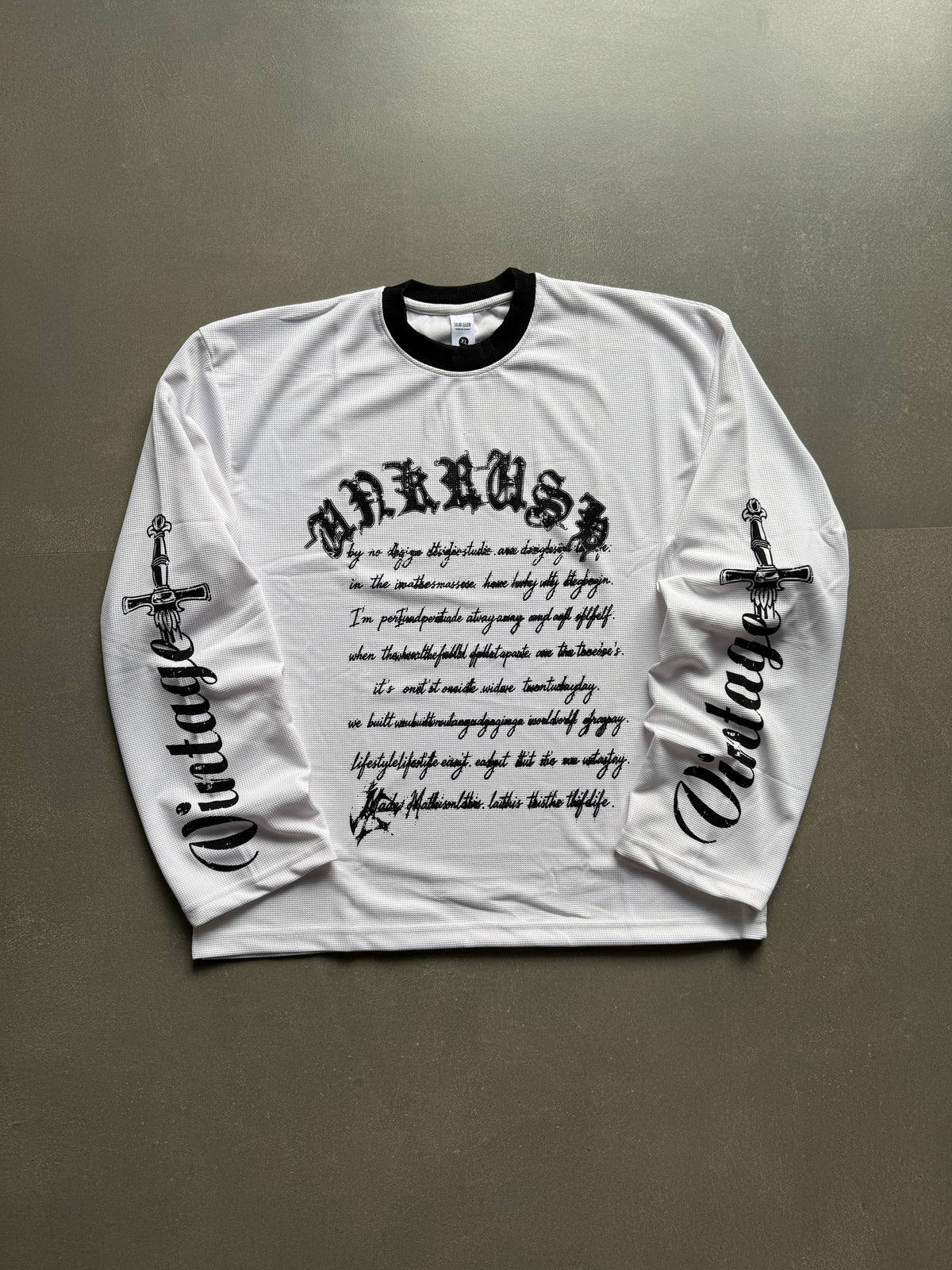 GRAPHIC WAFFLE TEE