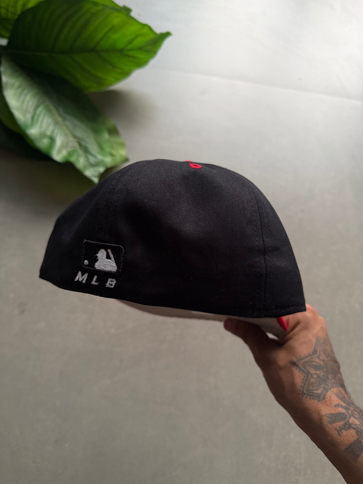 LA FITTED CAP