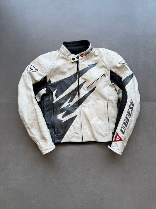 VINTAGE RARE DAINESE LEATHER BIKER JACKET (Safety pads)