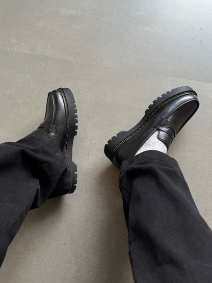BLACK LOAFERS (OG LEATHER)