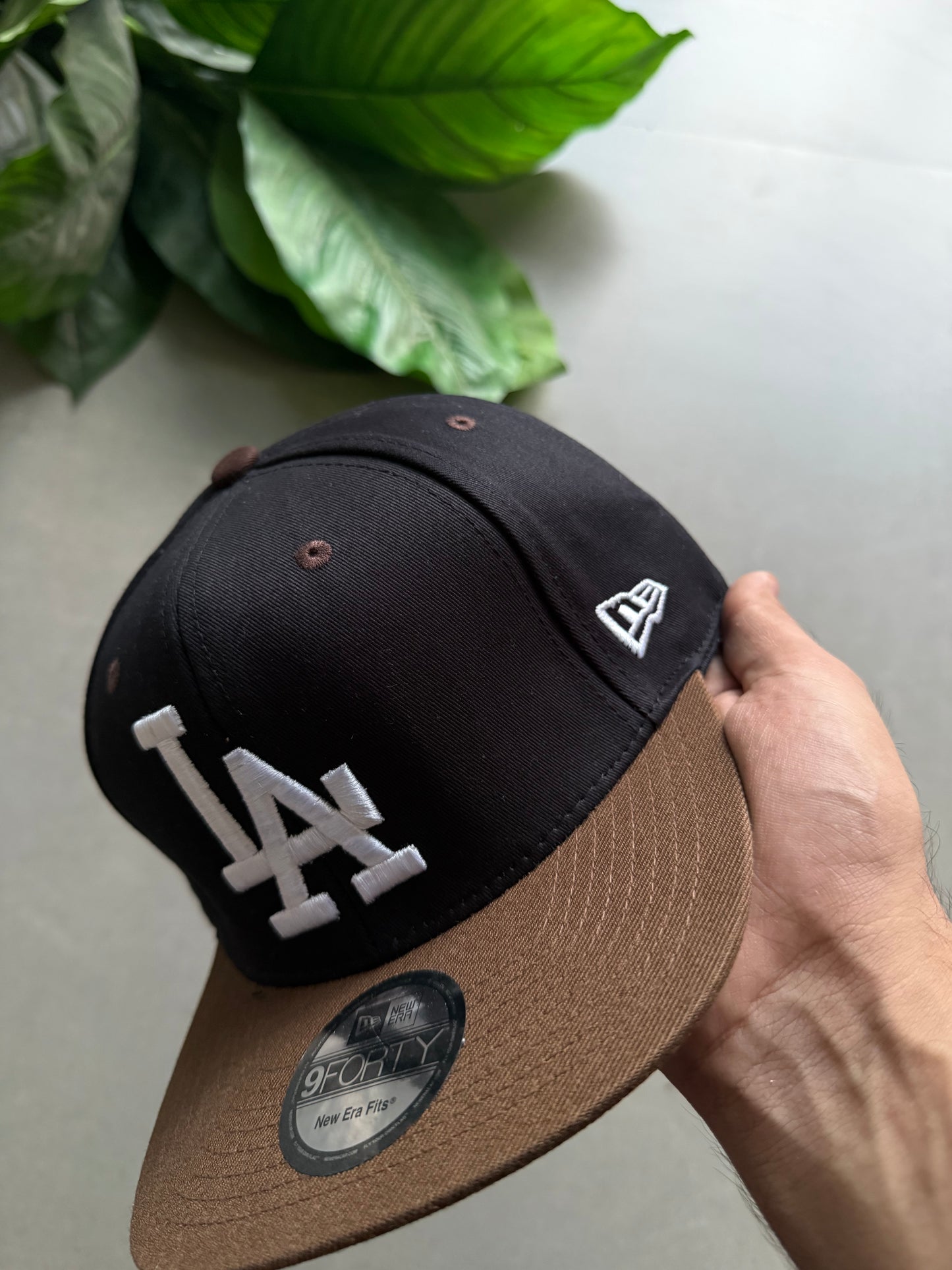 LA FITTED CAP