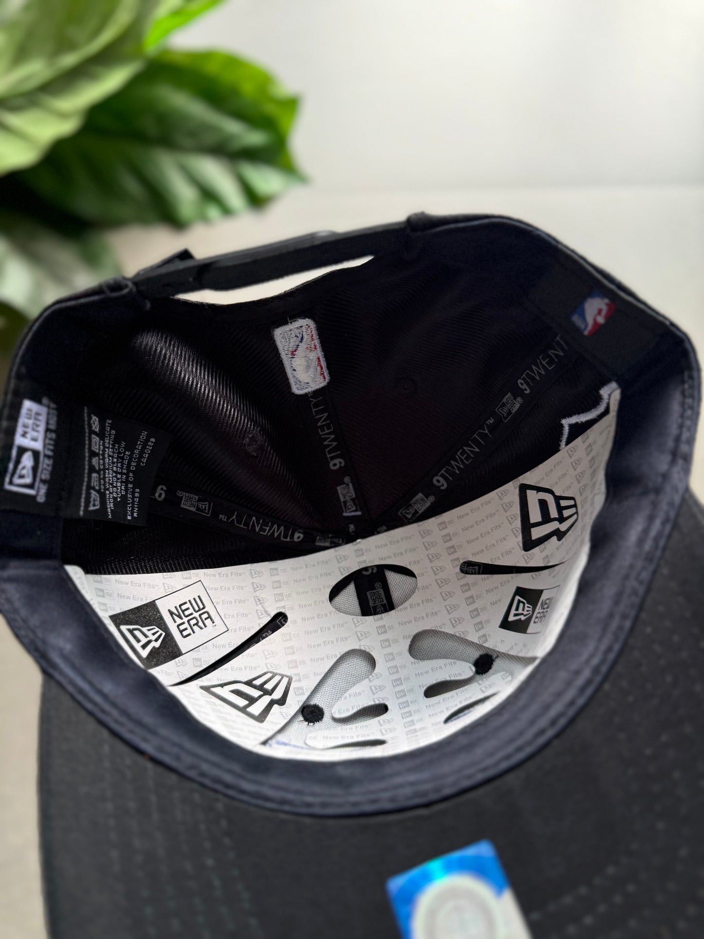 LAKERS ADJUSTABLE CAP