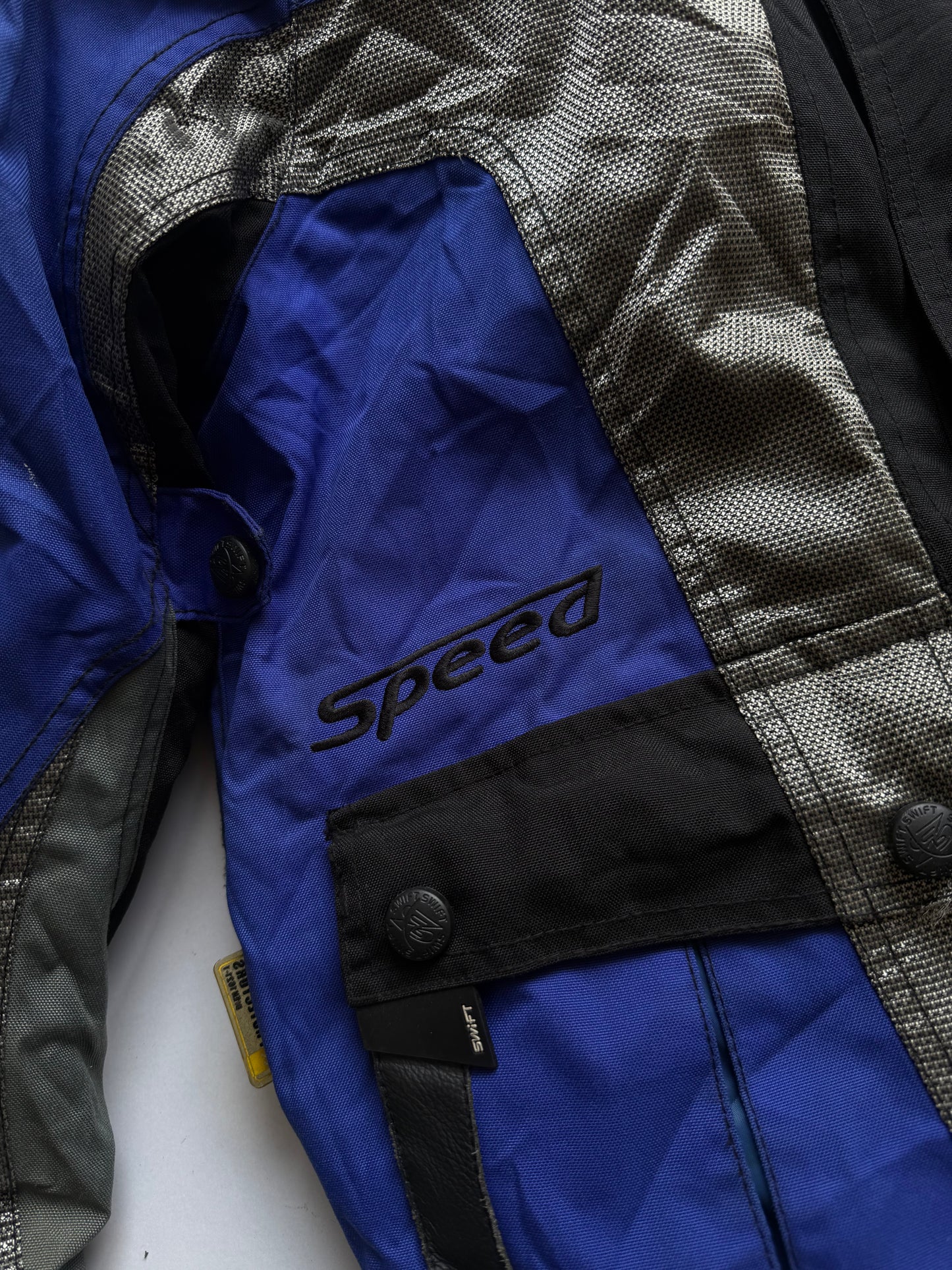 VINTAGE SWIFT SPEED QRACING JACKET 
(Looks good) (safety pads)