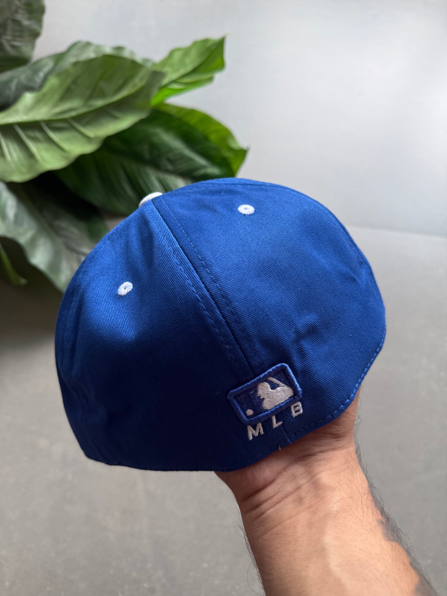 LA FITTED CAP