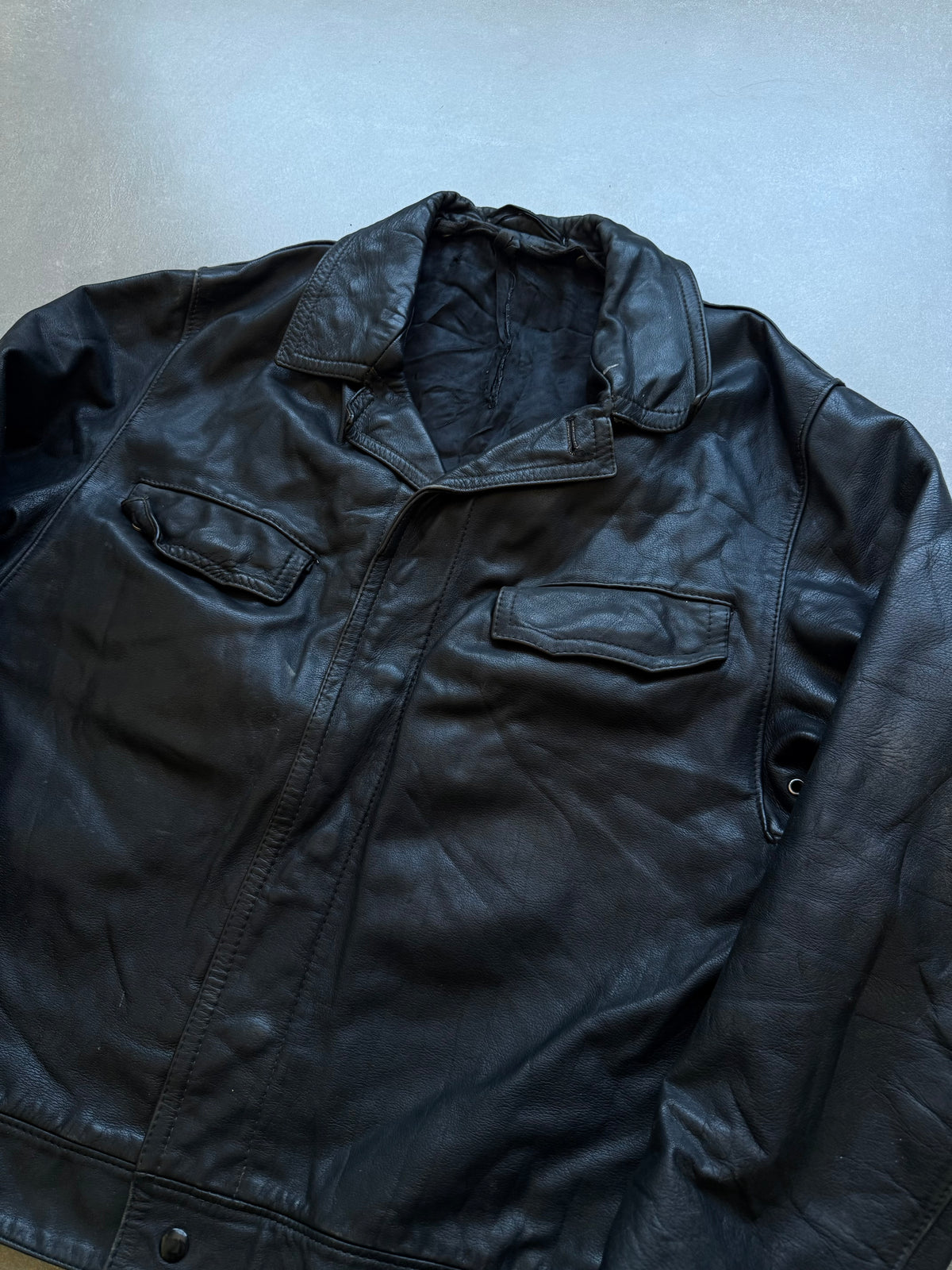 VINTAGE HEAVYWEIGHT LEATHER JACKET
