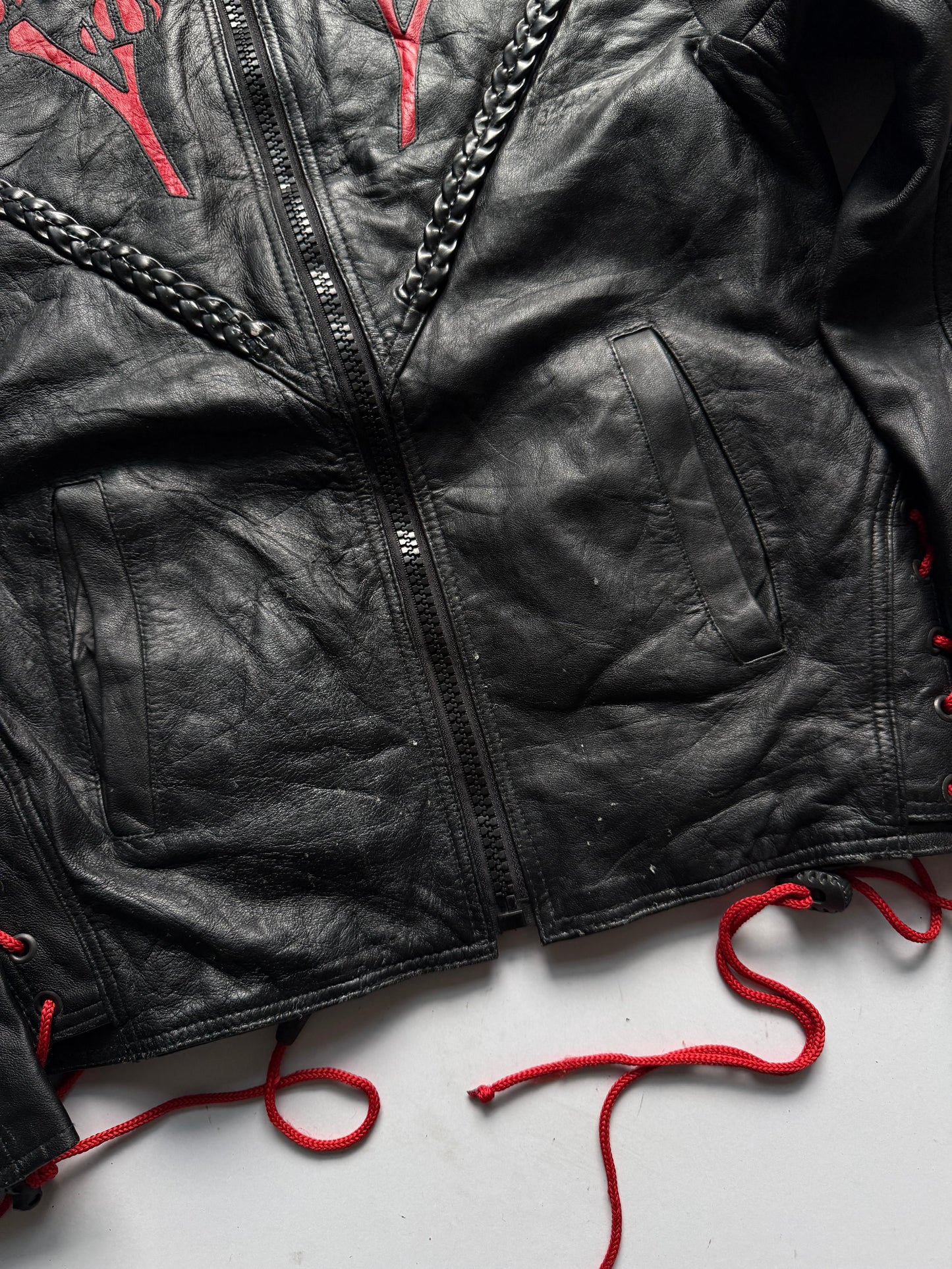VINTAGE LEATHER JACKET