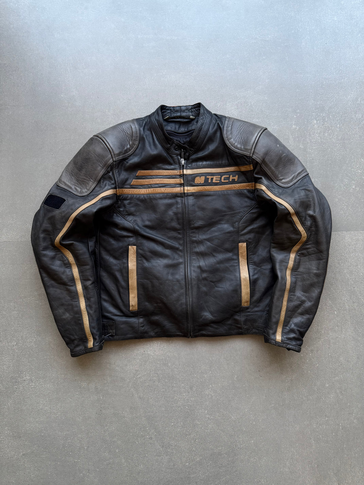 VINTAGE RARE M TECH ITALY LEATHER RACING JACKET (Safety pads)