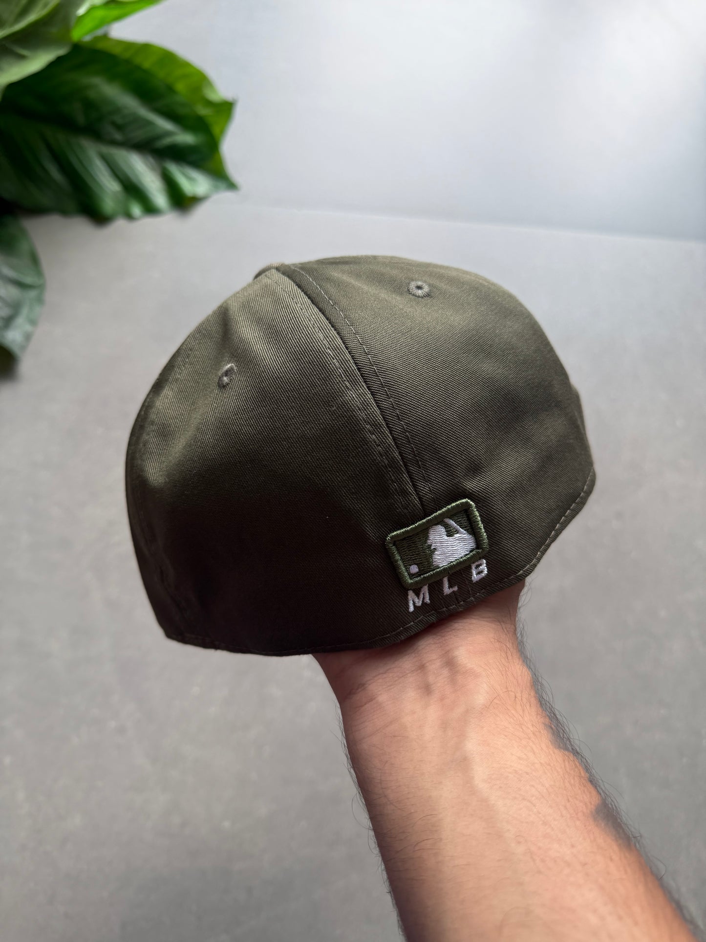 LA FITTED CAP