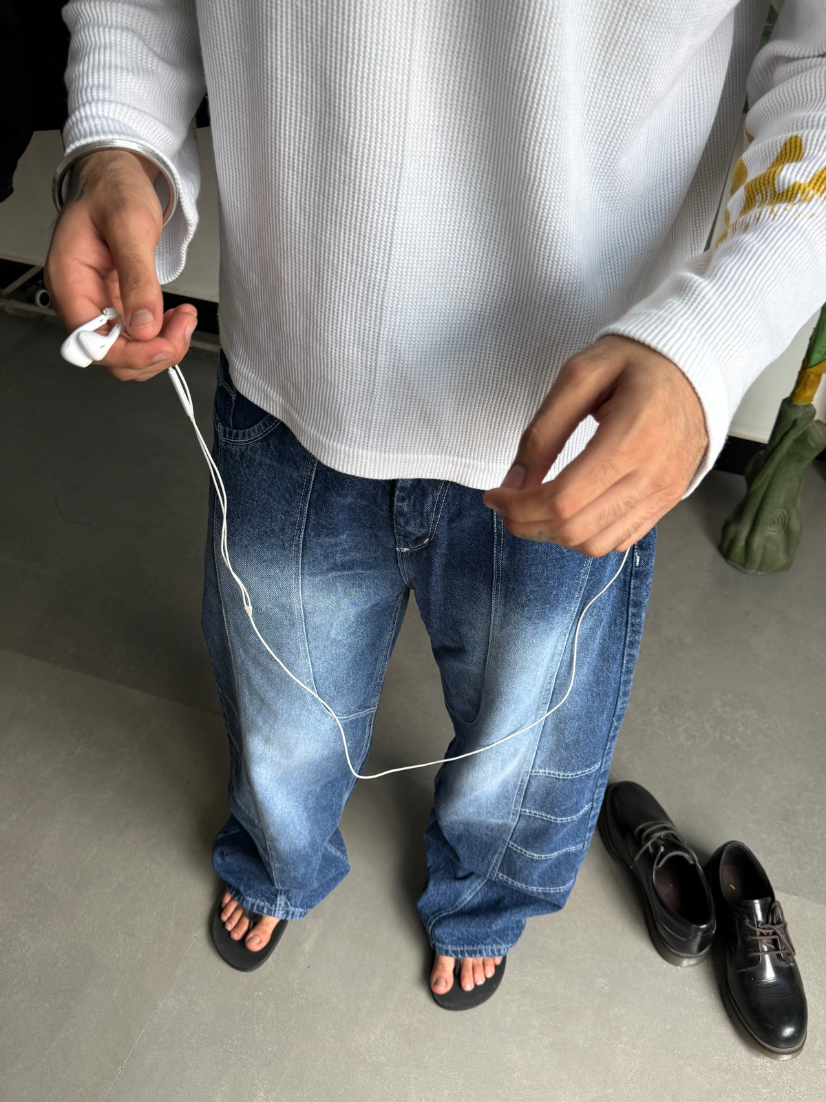 WASHED PANEL WIDE LEG DENIM