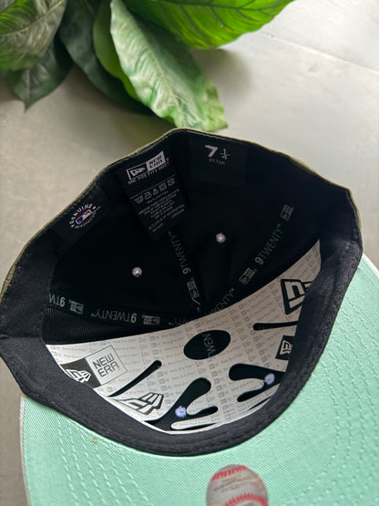 LA FITTED CAP