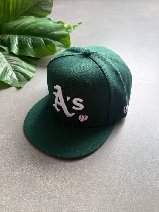 OAKLAND CUSTOMISED FITTED CAP