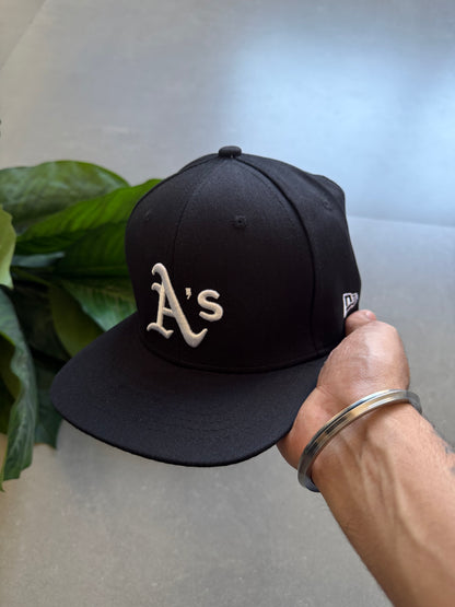 MLB OAKLAND FITTED CAP