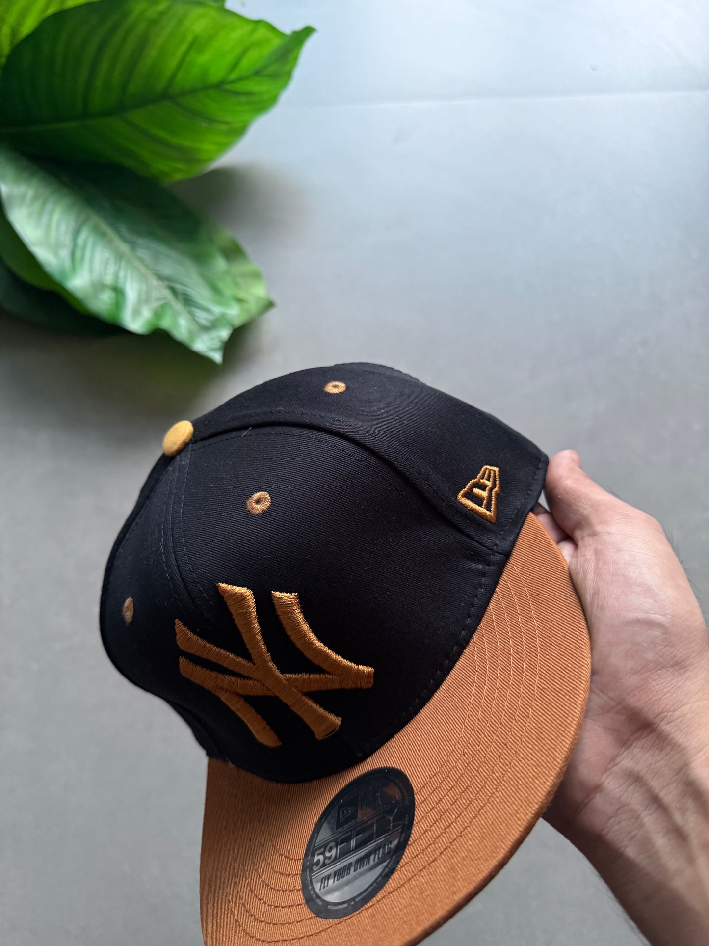 NY FITTED CAP