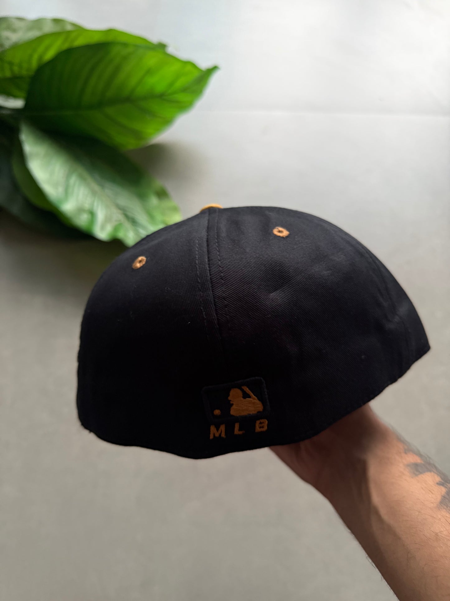 NY FITTED CAP
