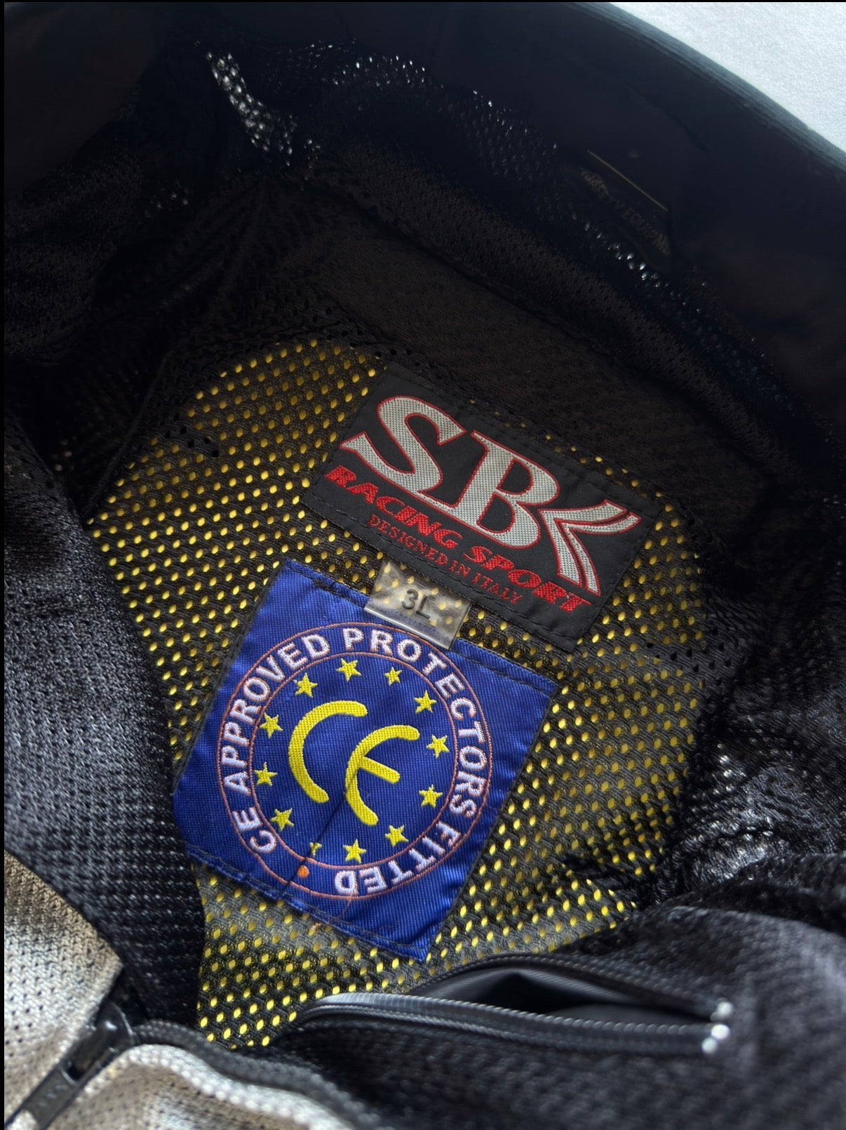 VINTAGE SBK SPORTS RACING JACKET 
(Safety pads)