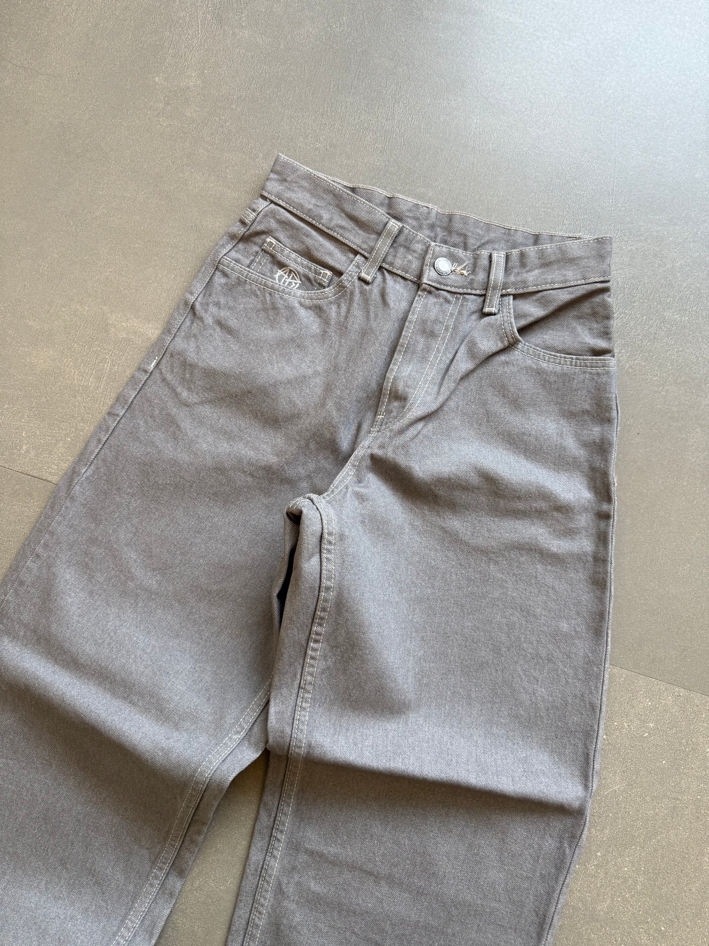 GREY BAGGY DENIM